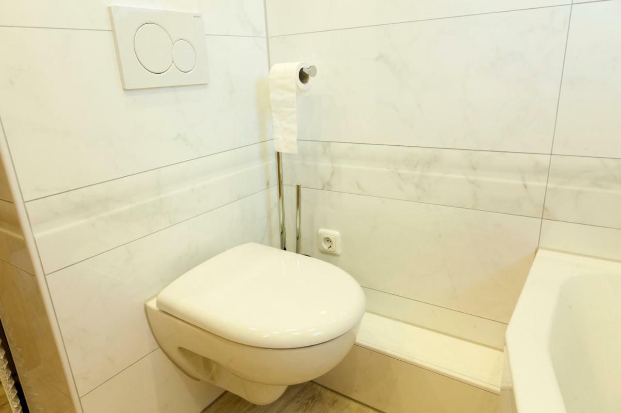 Plankstadt Ferienwohnung Kurrer מראה חיצוני תמונה